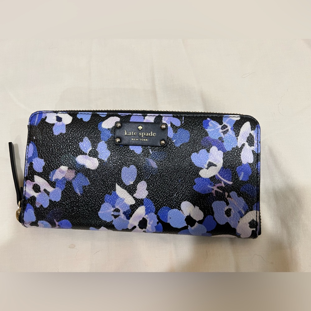 Kate Spade Continental Wallet - Blue Floral